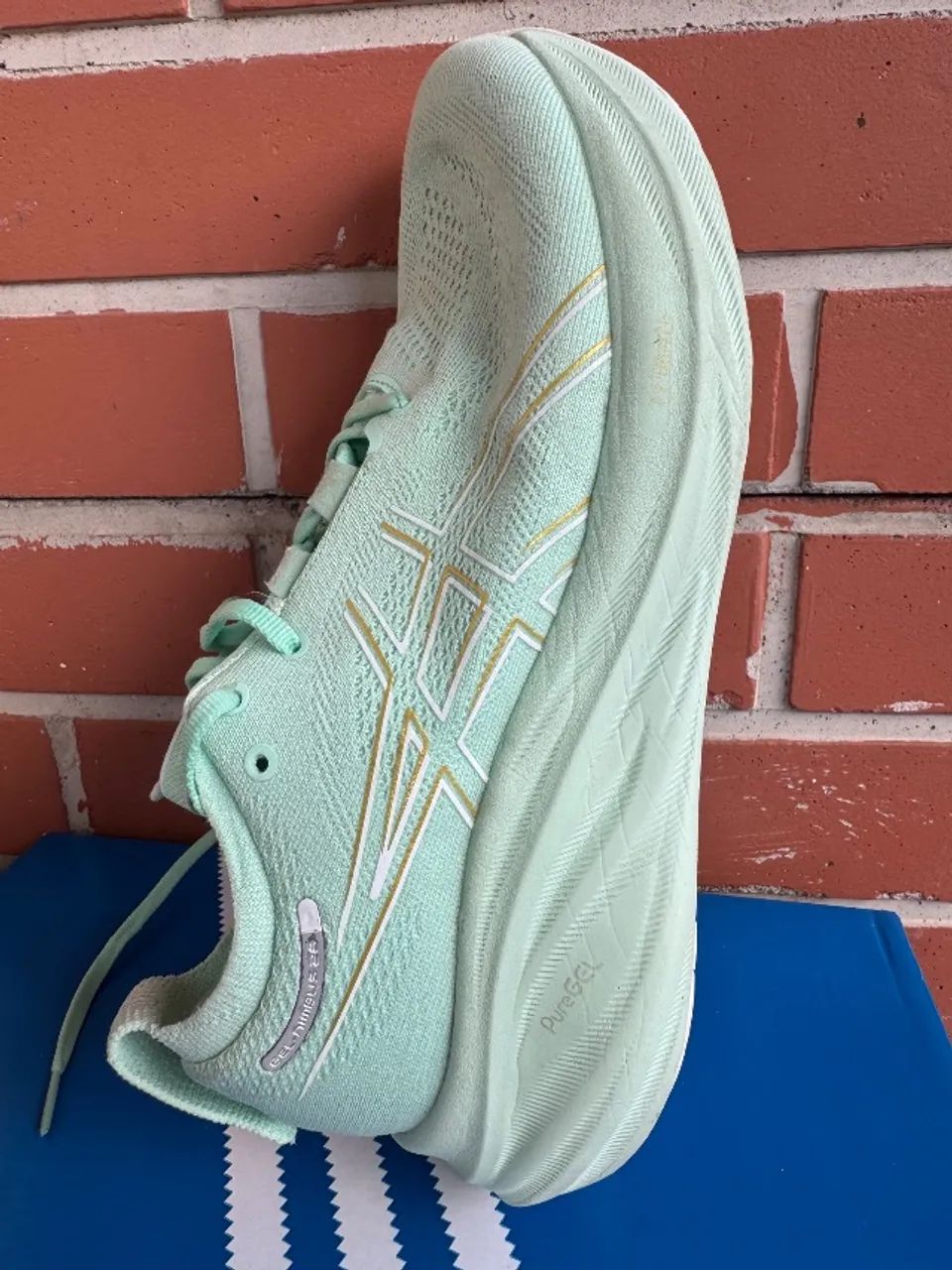 tênis asics gel nimbus 26 - Foto 2