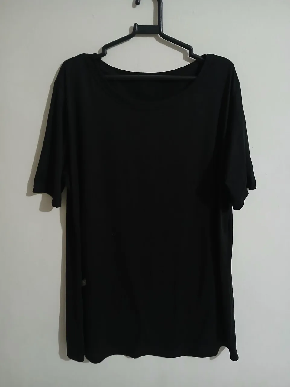 Camiseta Preta Básica - G tecido: suede