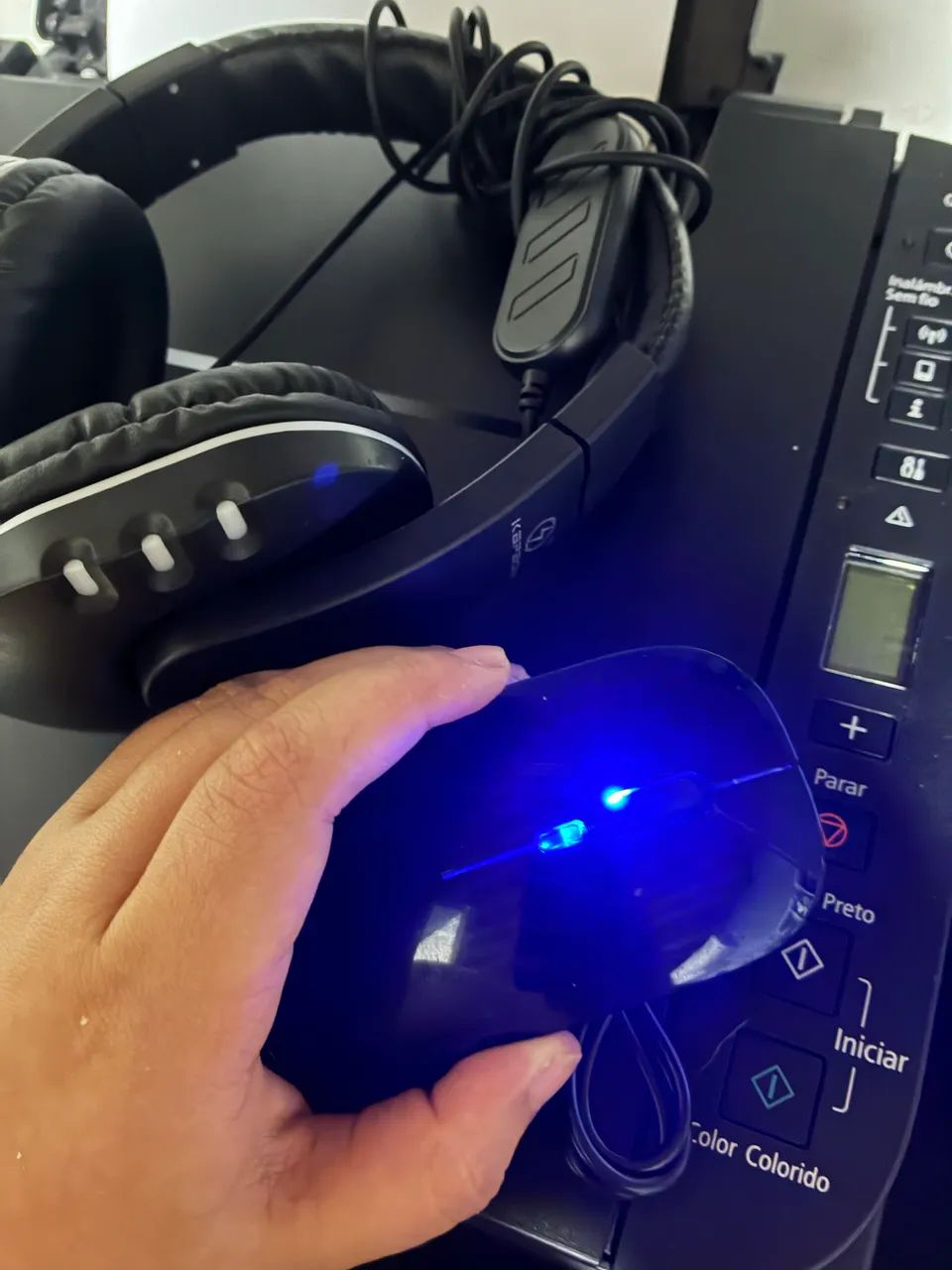 Conjunto de Headphone e Mouse sem fio modelo Ergonômico luminoso RGB  - Foto 3