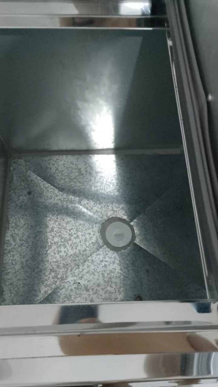 Calha de Aço Galvanizado para Cozinha Industrial