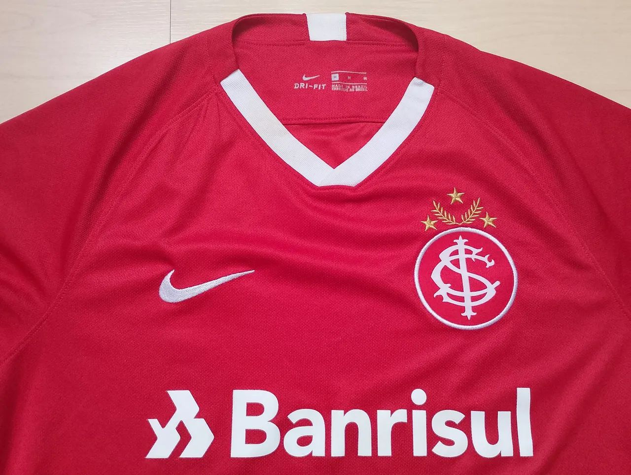AUTOGRAFADA - Camisa SC Internacional - Temporada 2019 - Foto 4