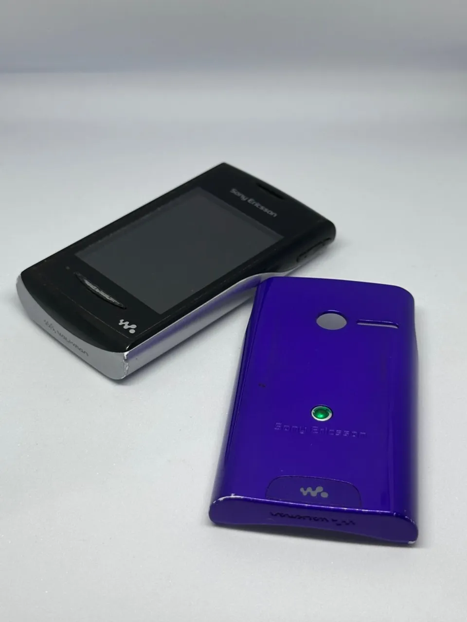 Celular Sony Ericson T230 com Capa