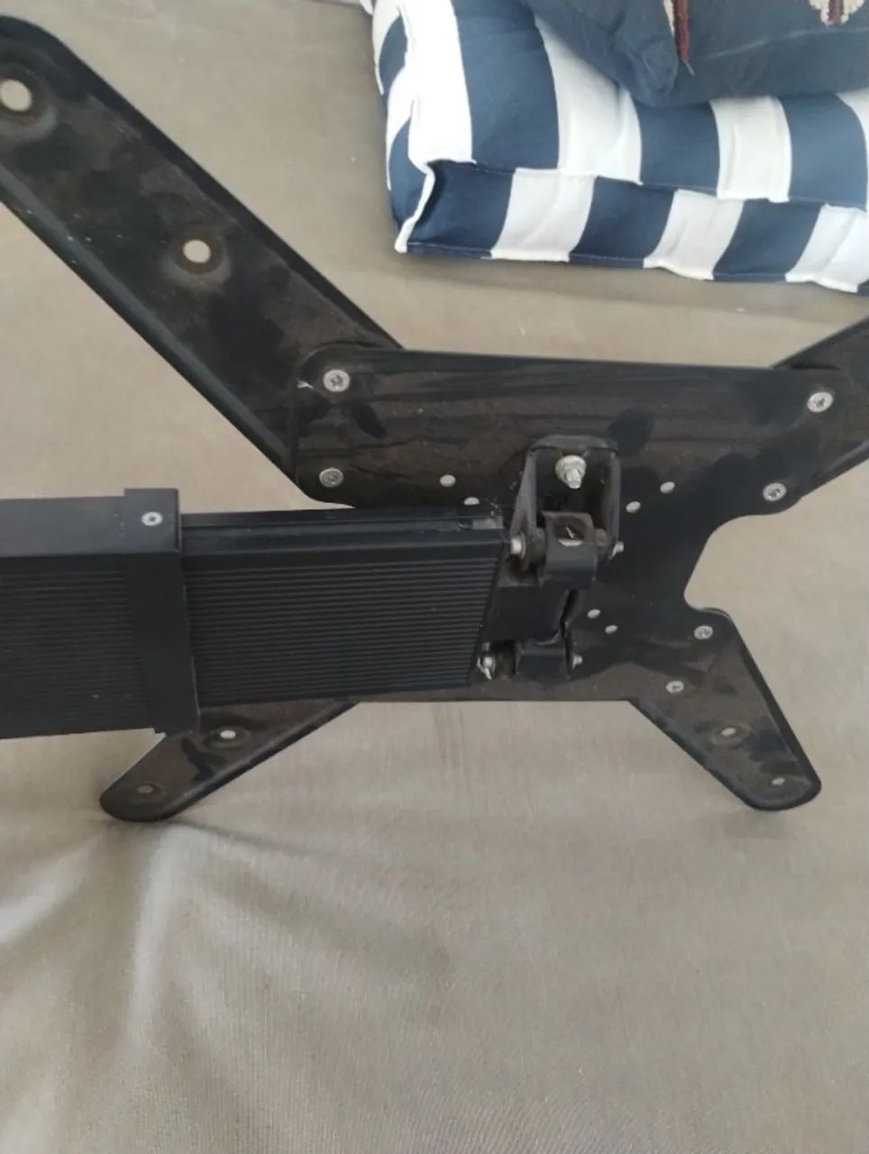 Suporte de Tv Retrátil - Foto 4