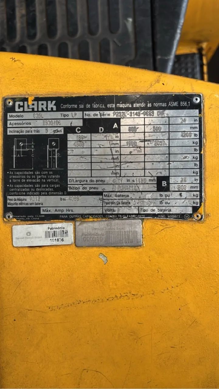 Empilhadeira CLARK C25L