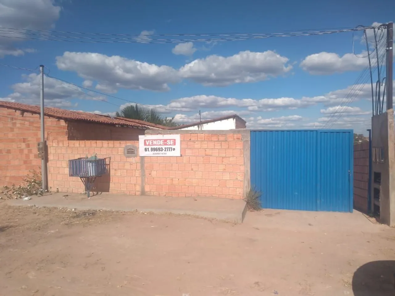 Lote 300 M2 com 04 casas bom jesus Piauí