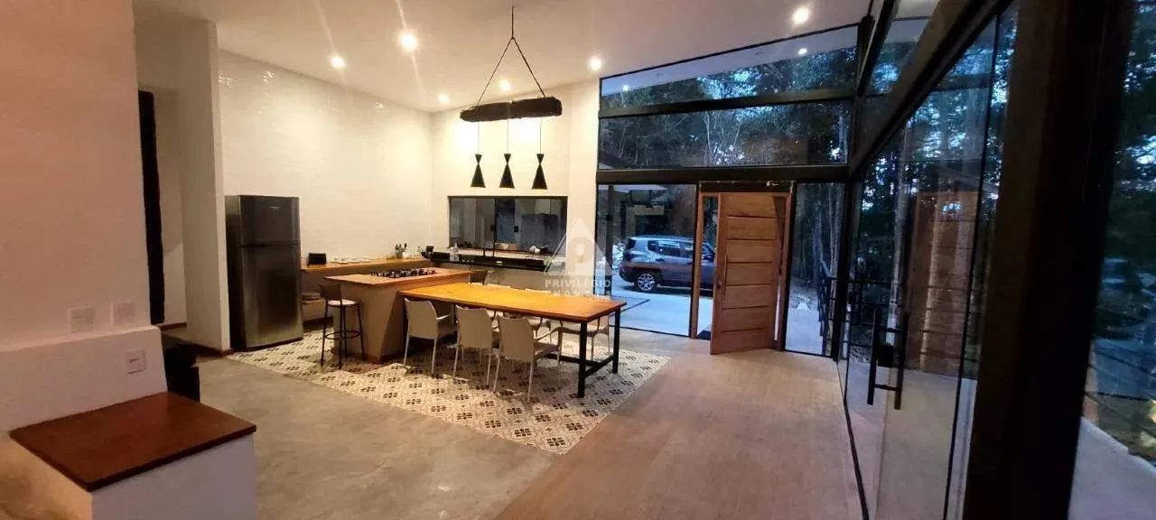 Casa linda e completa EM CONDOMÍNIO. ARARAS PETRÓPOLIS !!!