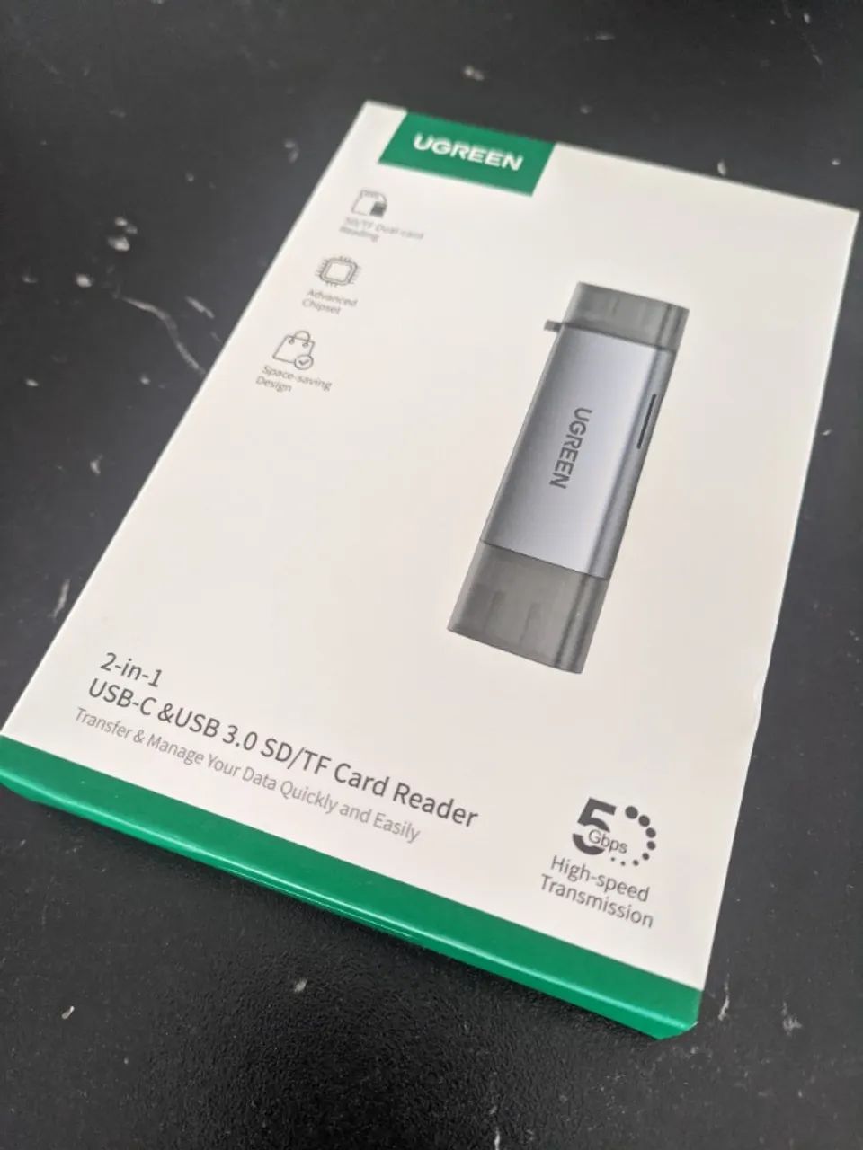 Leitor de Cartões UGREEN USB 3.0 & Type-C - Rápido, Compacto e Versátil