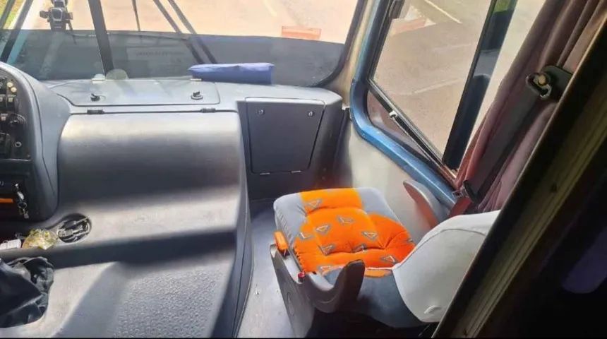 Micro ônibus Neobus 2010/2011 - Foto 4