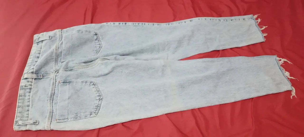Calça jeans com laicra número 42 troco em peças de som etc  - Foto 2