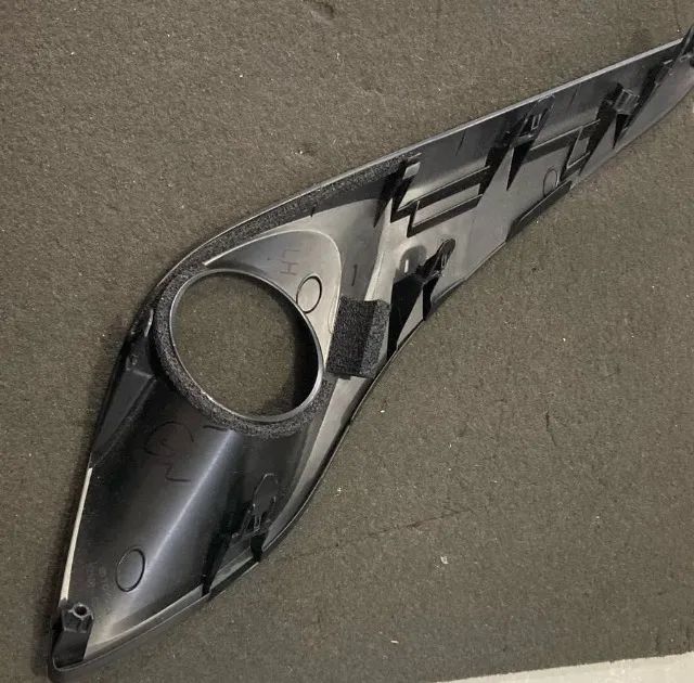 Par Moldura preta do farol de milha Toyota Yaris 2018 a 2022 Original - Foto 5