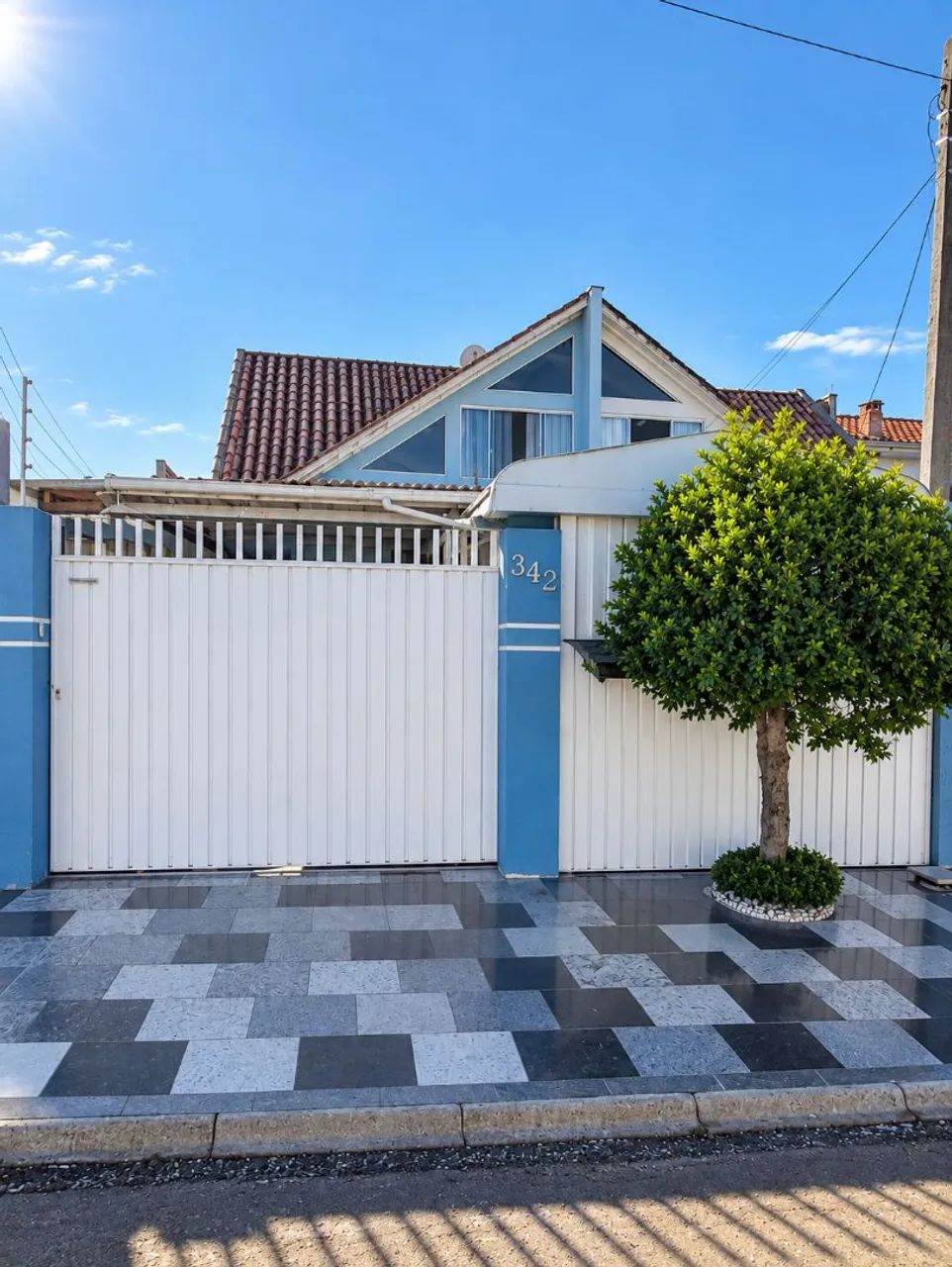Casa com edícula pronta para morar