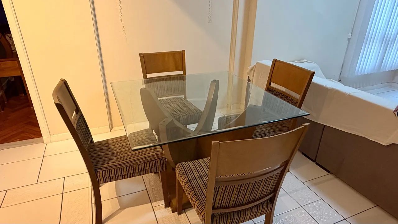 Mesa de 4 lugares  - Foto 2