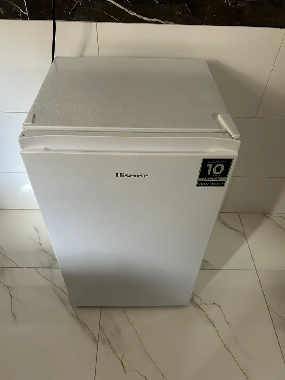 Frigobar Hisense 90 Litros