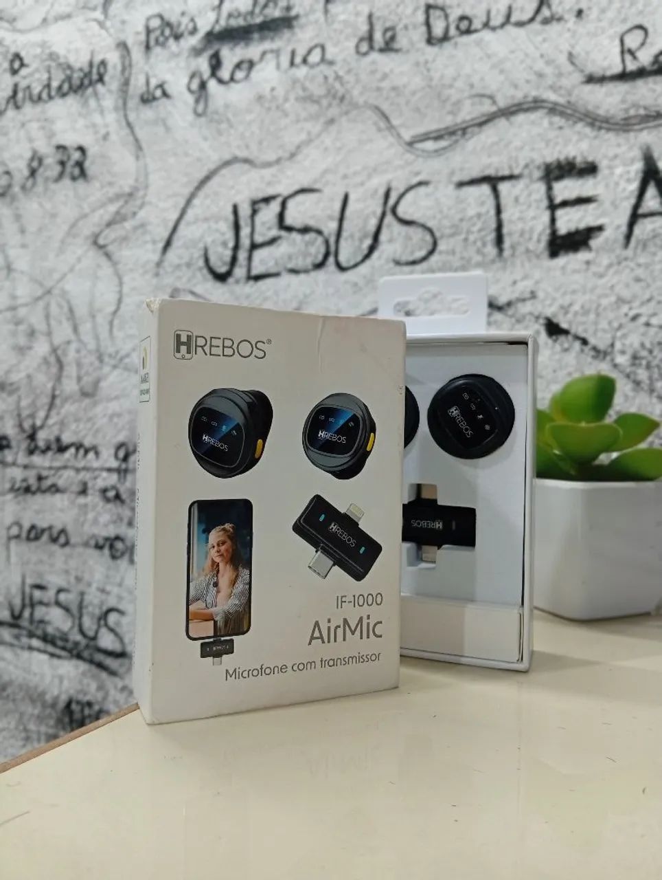 MICROFONE PROFISSIONAL DE LAPELA PARA GRAVAÇÃO - NOVO 