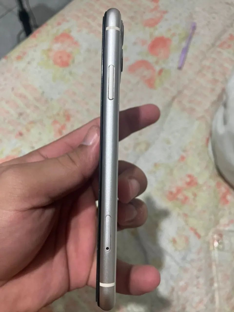 Iphone 11 128GB Branco - Foto 2