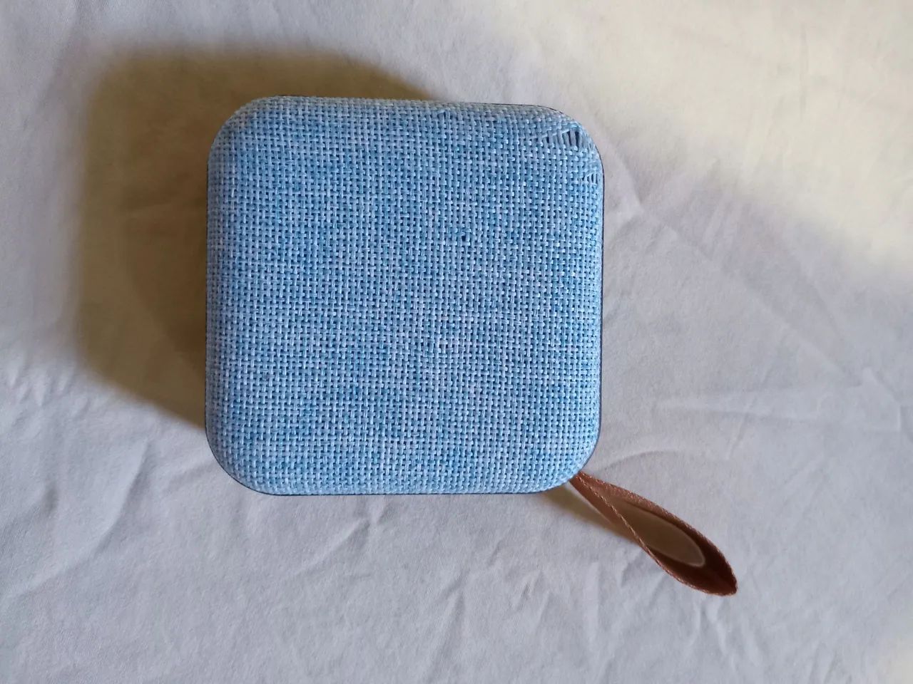 Caixa de som e rádio  