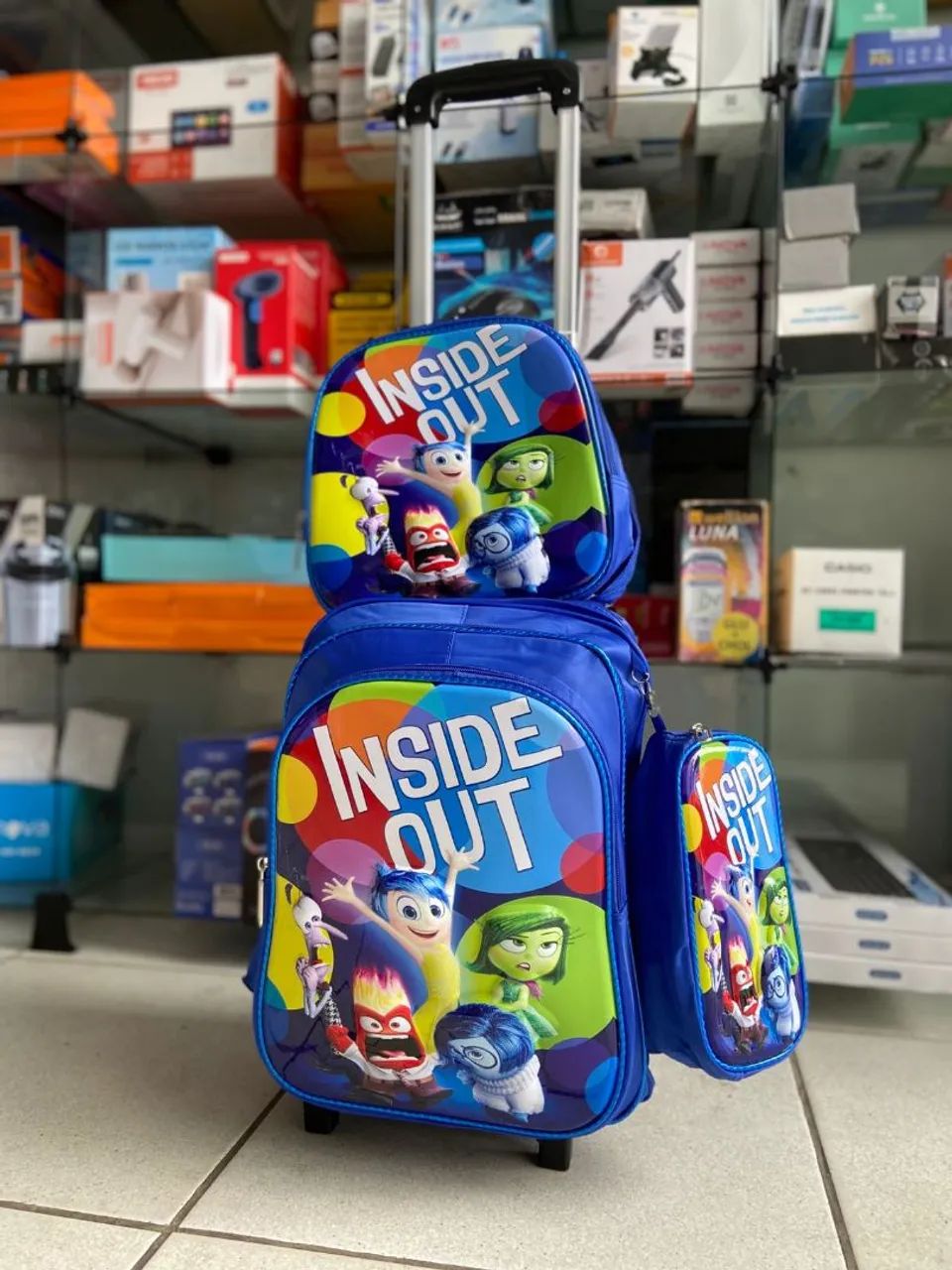 *Kit Escolar Mochila com Rodinhas, Lancheira Térmica e Estojo - Divertida Mente* - Foto 2