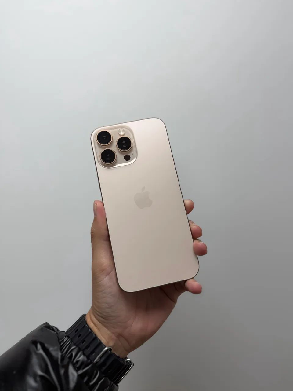 iPhone 16 Pro Max 256GB Desert  - Foto 4