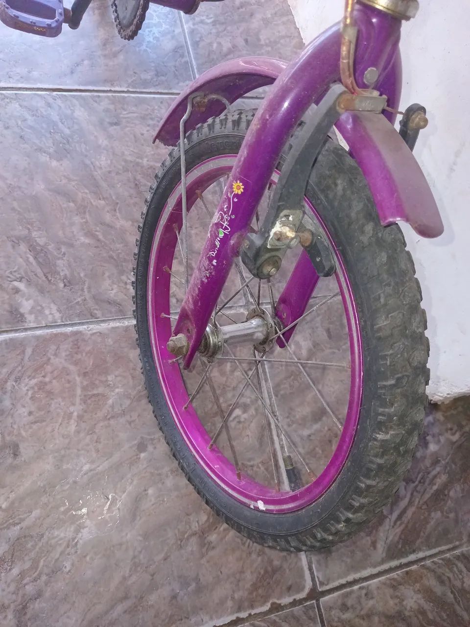 Vendo essa bicicleta ? infantil  - Foto 3