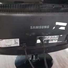 TV Monitor  Samsung de 20 Polegadas MD2033 - Foto 3