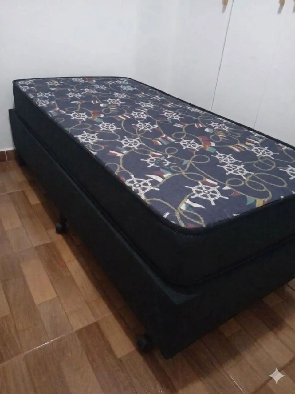 Cama com colchão  - Foto 2