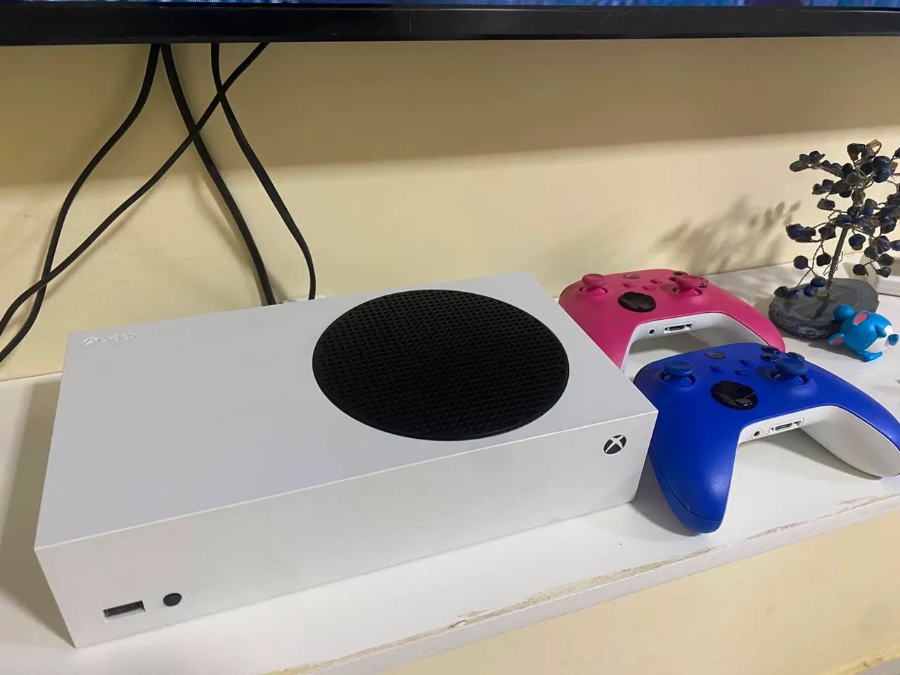 Xbox Series S + 2 controles  - Foto 2