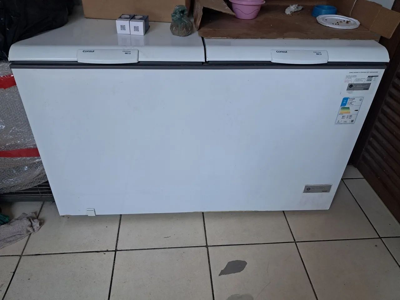 Vendo frezer consul 127v  funcionando perfeitamente 