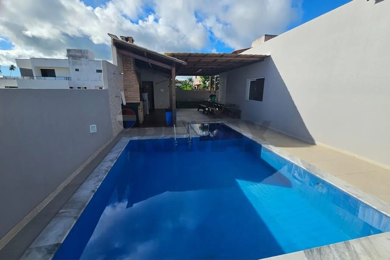 Casa térrea em Condomínio com piscina e churrasqueira - Foto 2