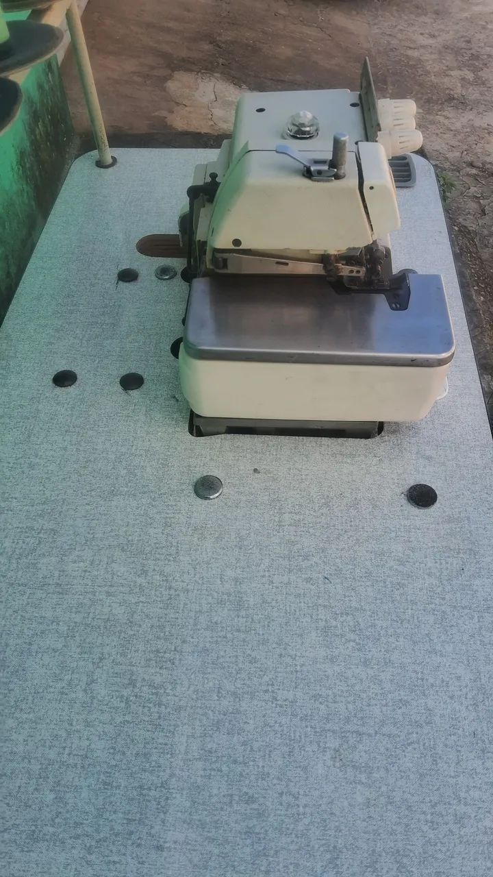 Máquina overlock industrial siruba  elétrica  - Foto 5