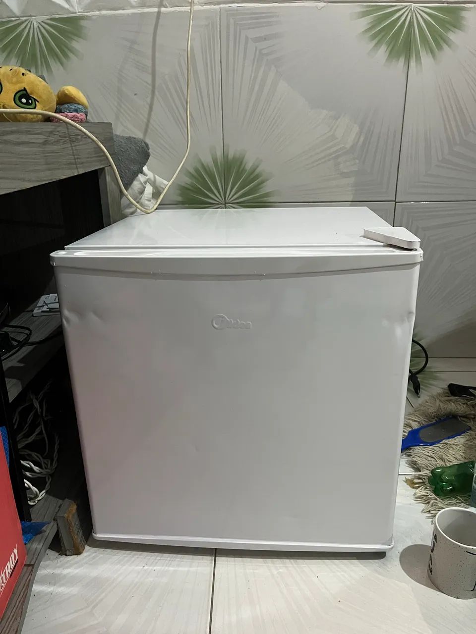 Frigobar vendo ou troco por ar condicionado  - Foto 3