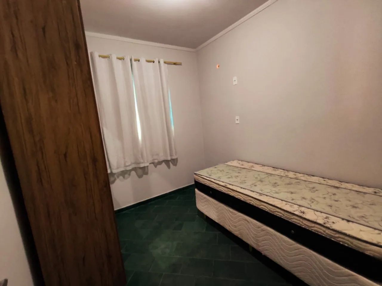 ALUGA-SE APARTAMENTO MOBILIADO - 706 SUL - Foto 2
