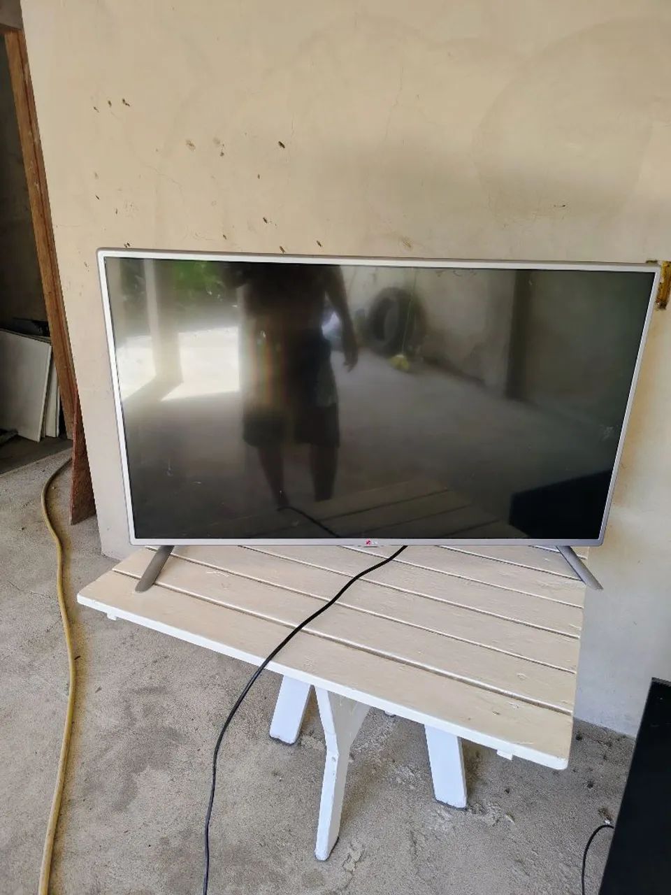 Vendo tv com defeito 