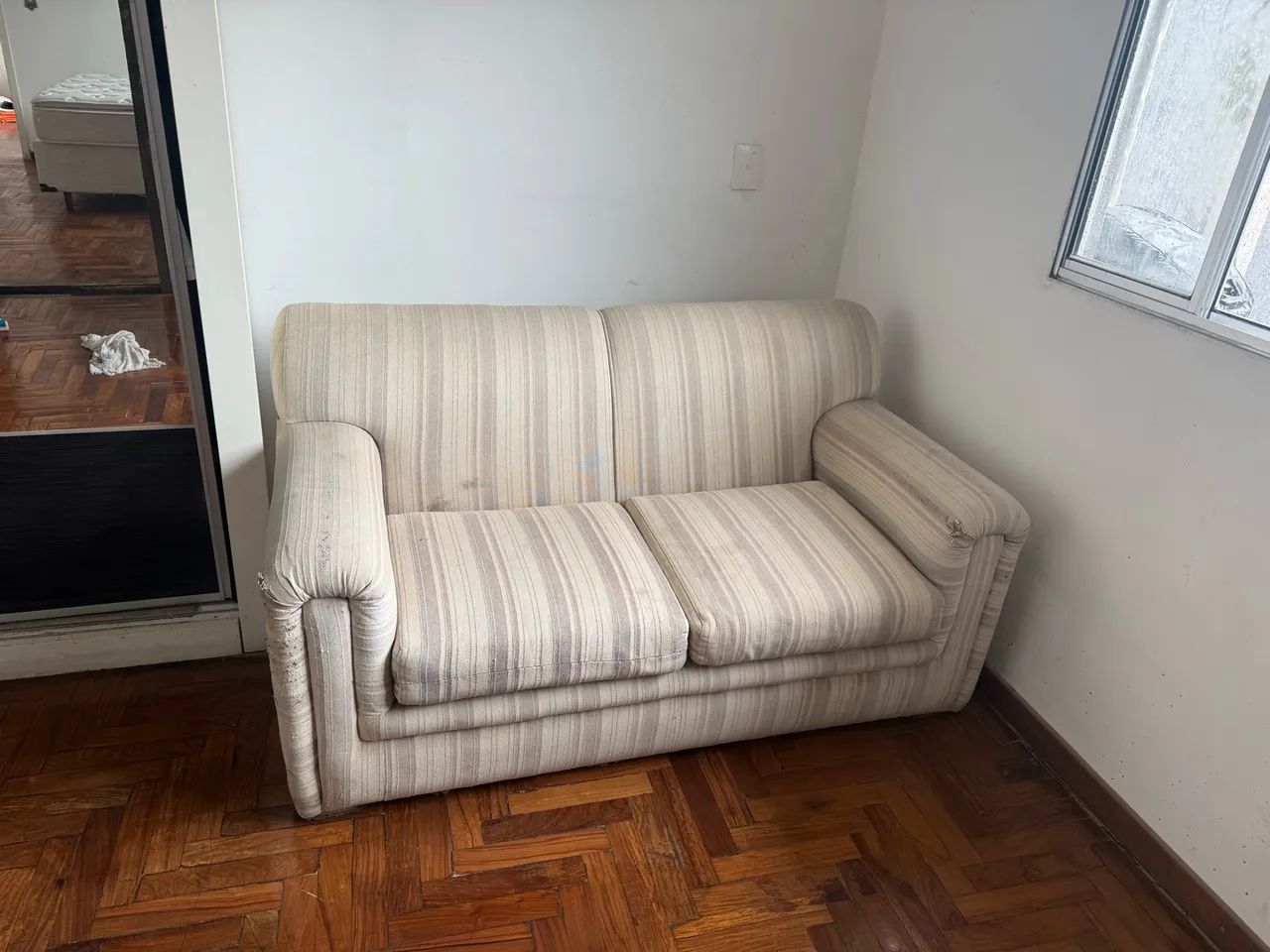 Sofá usado