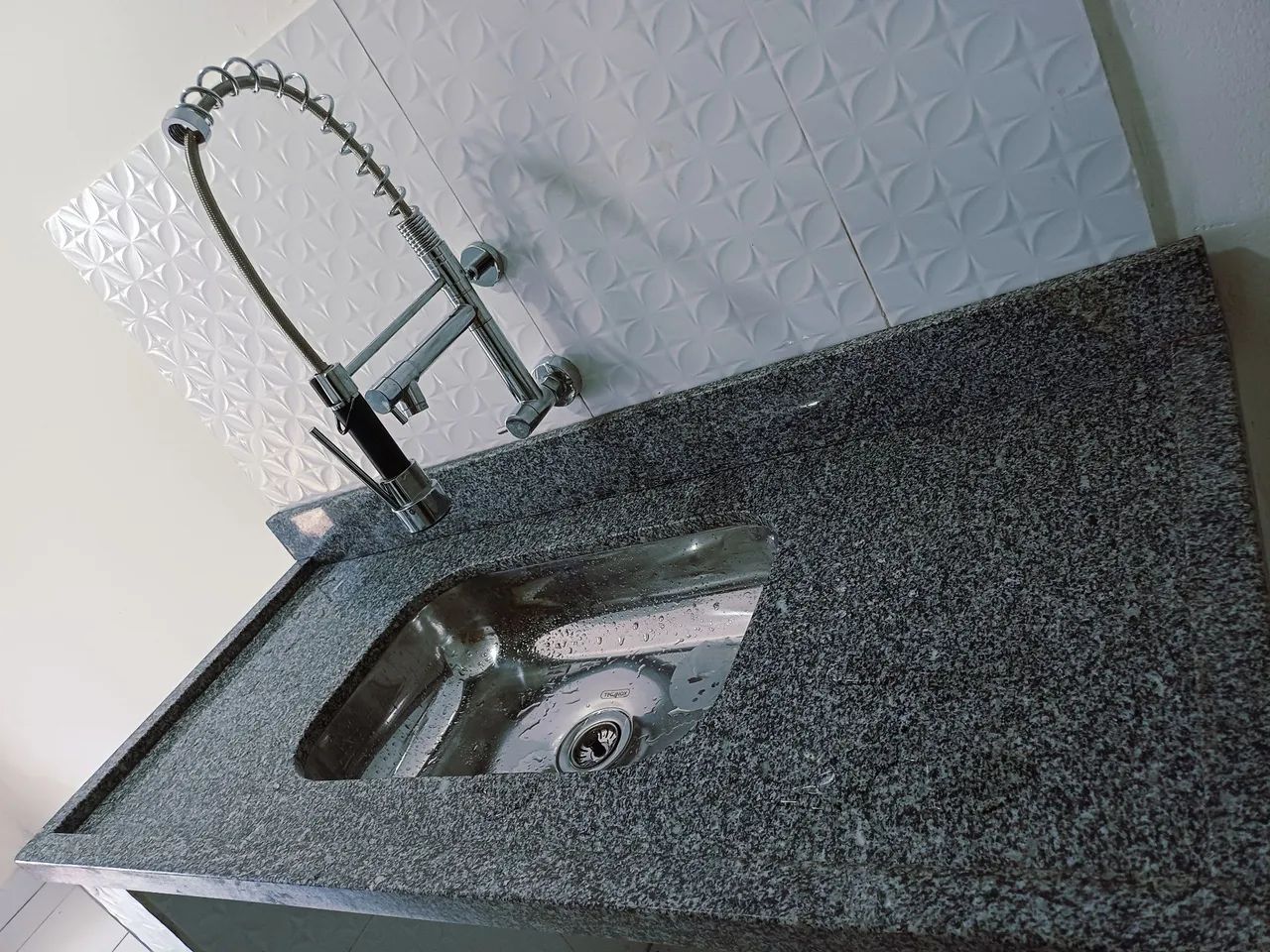 Alugo Casa 3/4 no Bairro Capuchinhos  - Foto 12