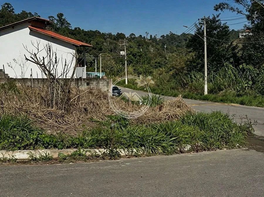 Terreno de esquina com 314,14m2 -Araçariguama/SP.