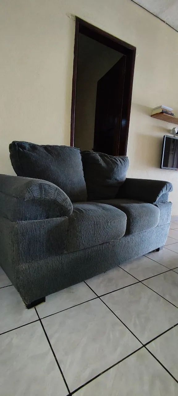 Sofá cinza 2 lugares  - Foto 2