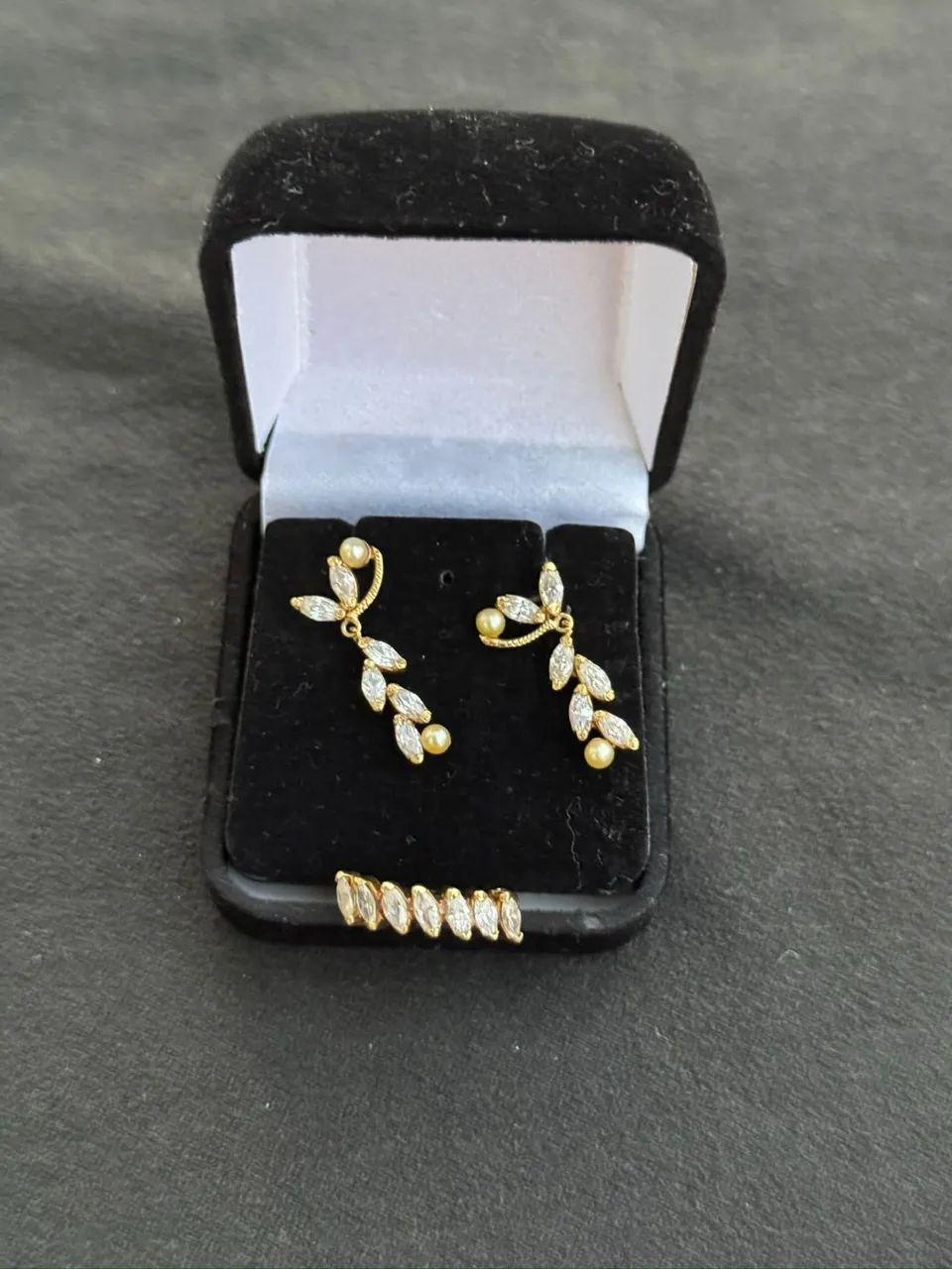 Conjunto brinco e anel em ouro 18k - Foto 2