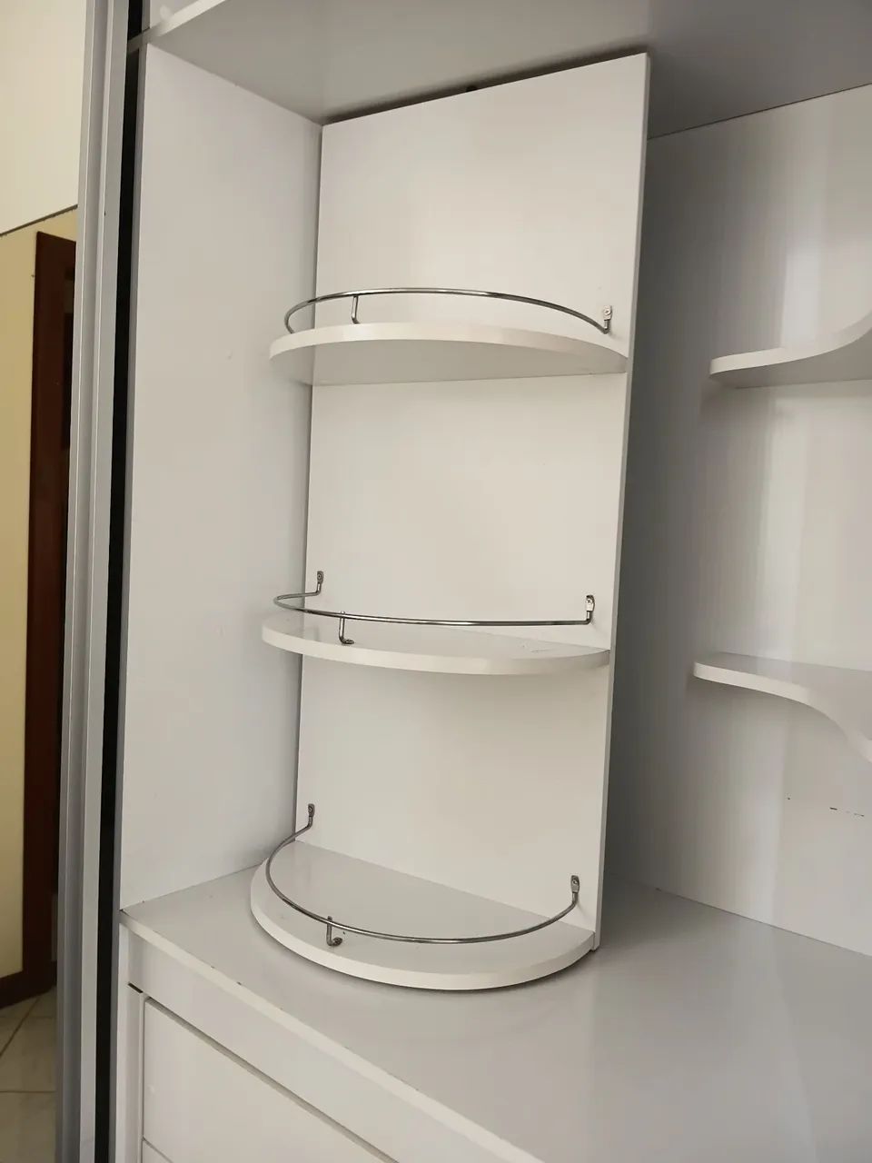 Guarda roupa de casal com espelho  - Foto 5