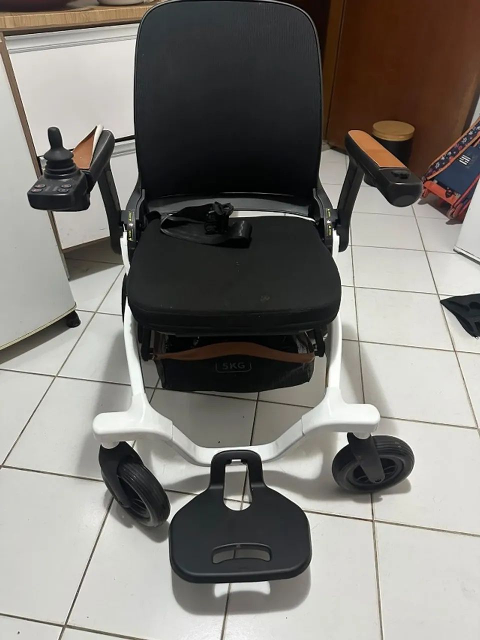 Cadeira de Rodas Motorizada Slim - Power Lite - Foto 2