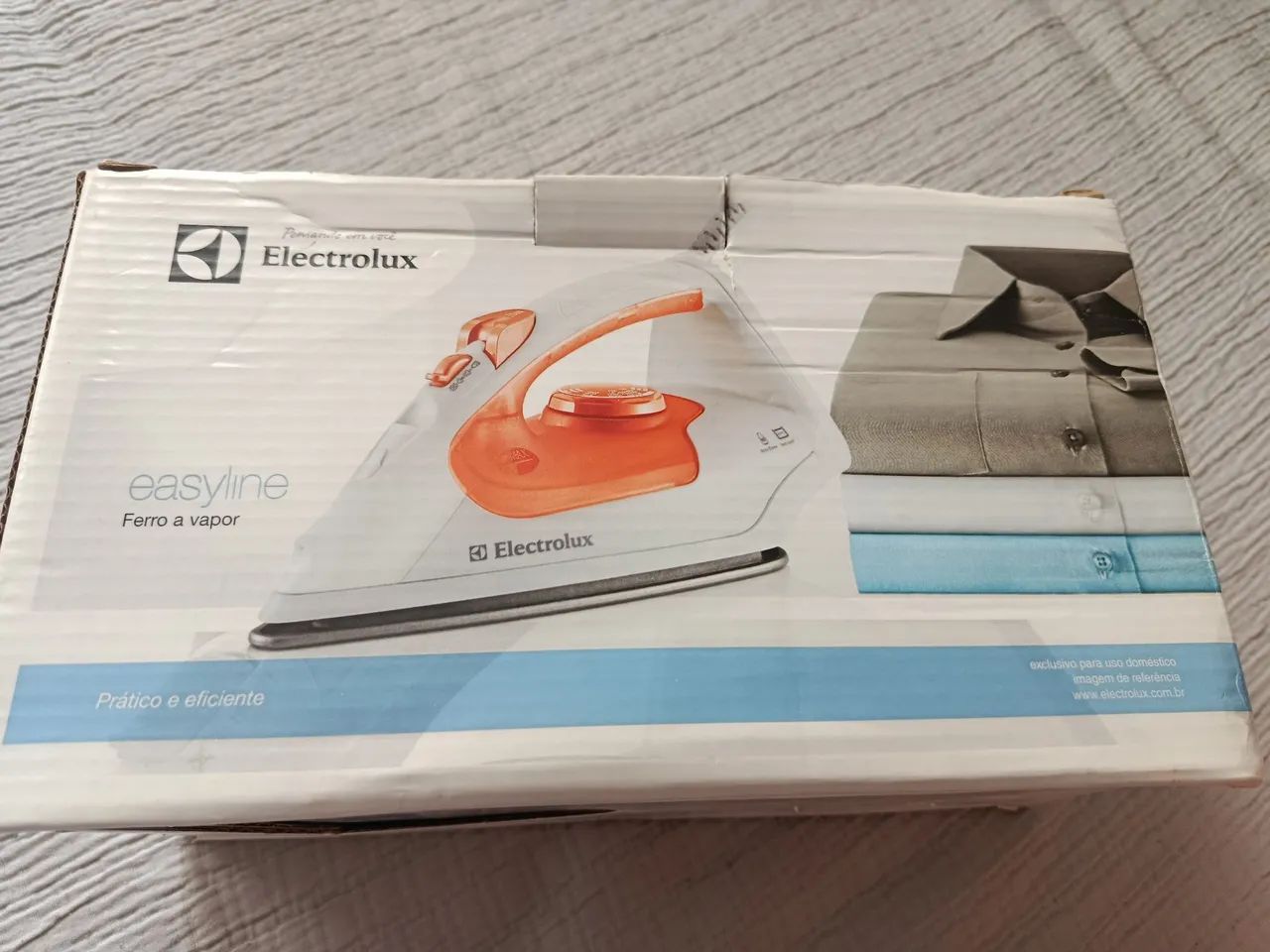 Ferro de passar Eletrolux easyline Novo - Foto 2