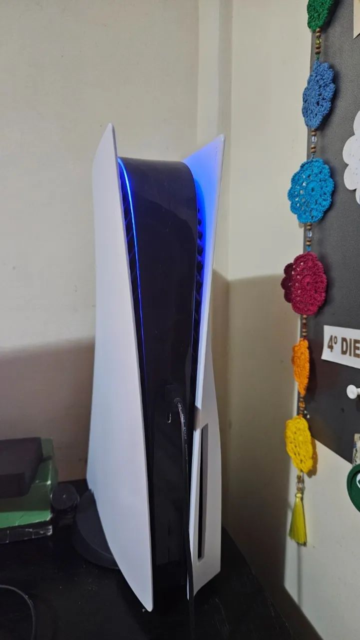 PS5 Fat 825GB com leitor + controle e caixa - Completo