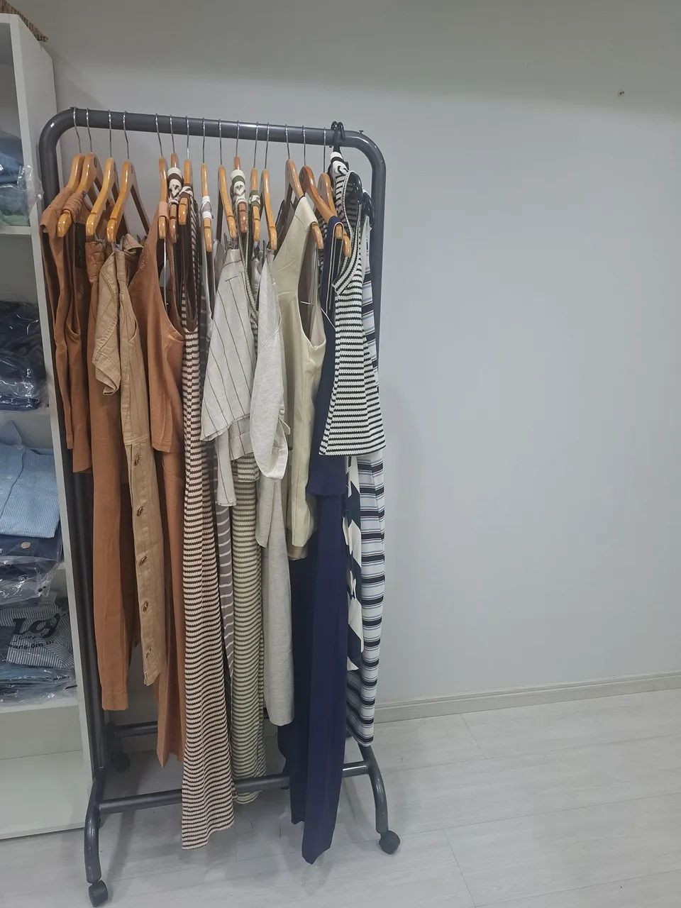 Moveis loja de roupas - Foto 3