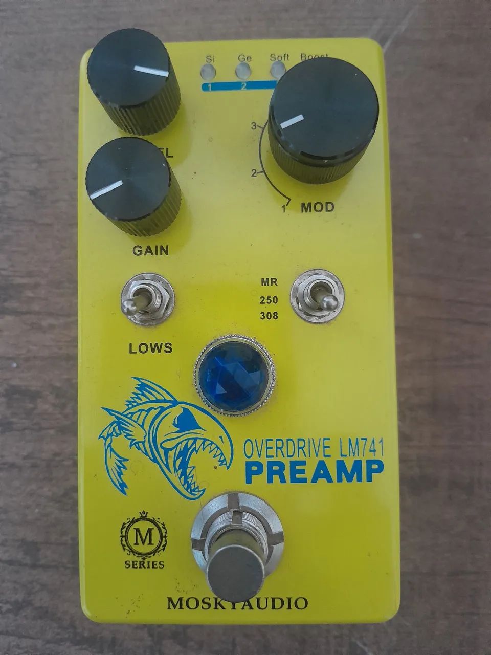 Pedal Overdrive LM741 Preamp Guitarra