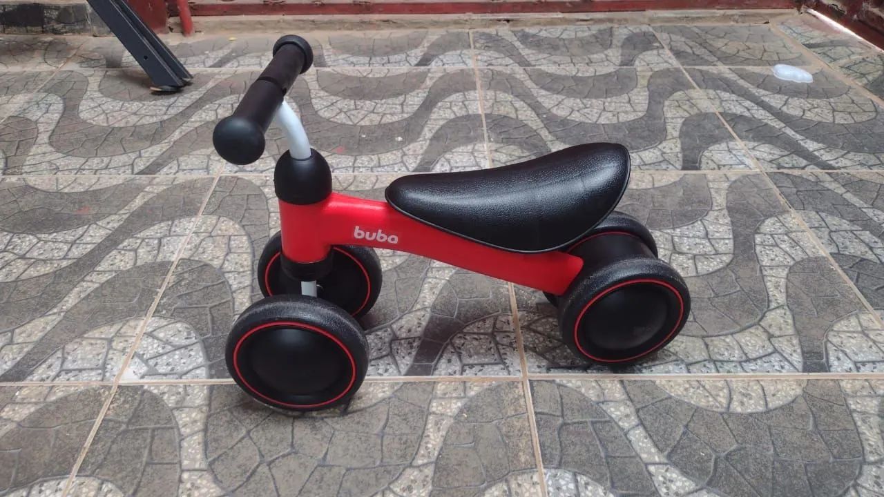 Bicicleta de equilíbrio Buba