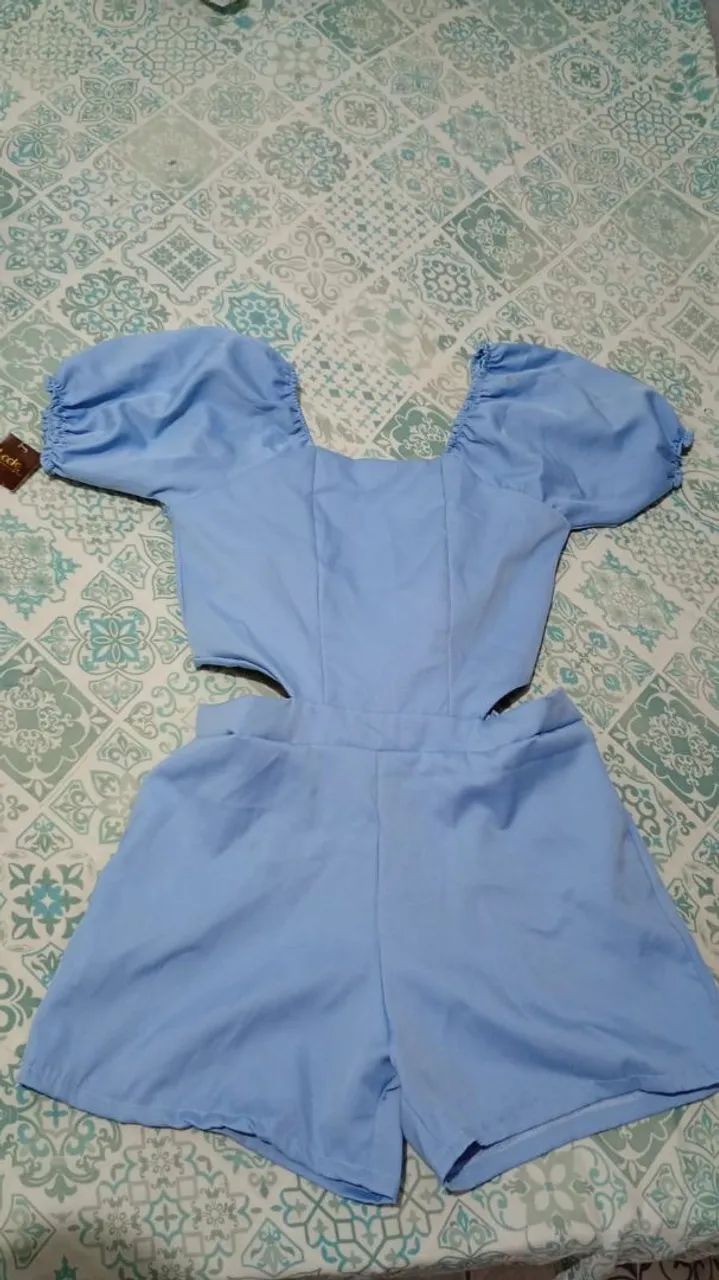 Vendo macacão novo com etiqueta 
