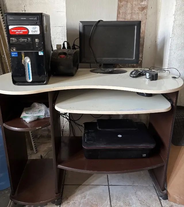Computador com mesa  - Foto 2
