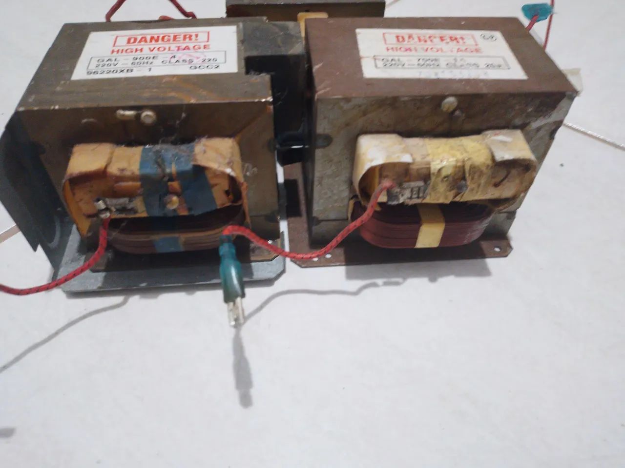 Trasformador de micro-ondas 220 V só 40 reais  - Foto 4