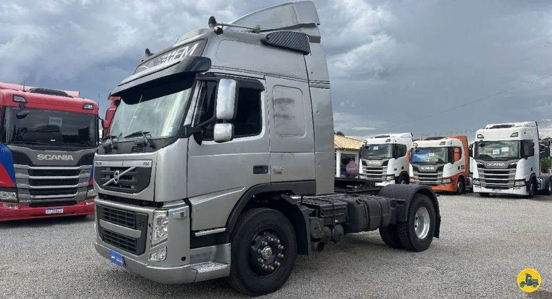 VOLVO FM-370 4X2<br>2010/2010<br>TETO ALTO - Foto 3