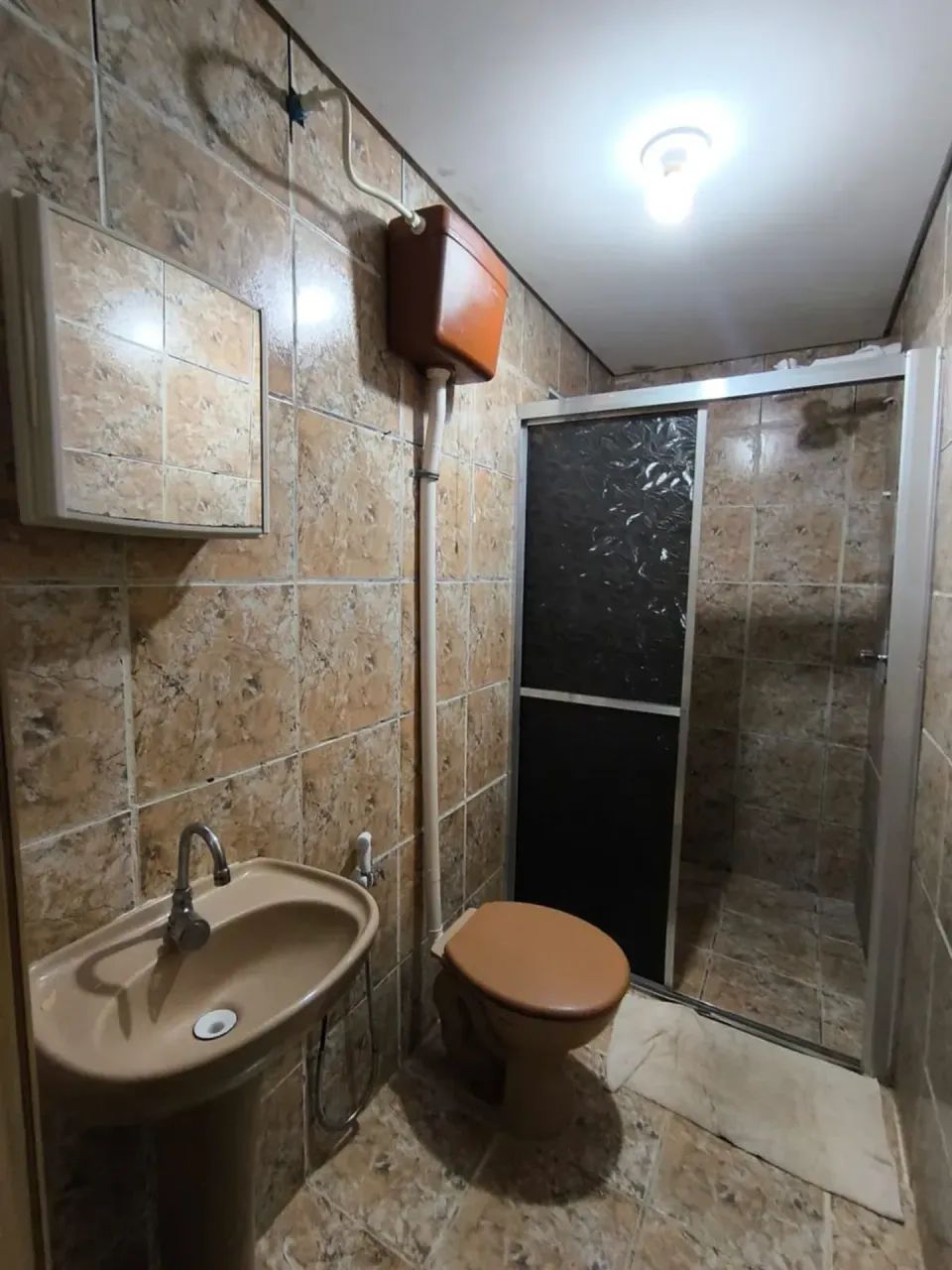 QNN 1! Casa de fundos com 2 quartos. Próximo ao Centro Ceilandia. - Foto 3