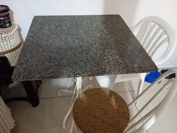 Mesa mármore com 3 cadeiras  - Foto 2